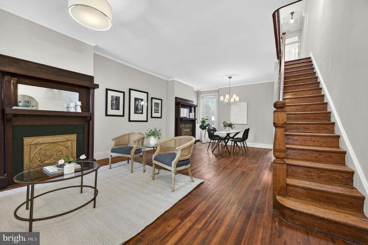 Property Photo:  323 13th Street SE  DC 20003 