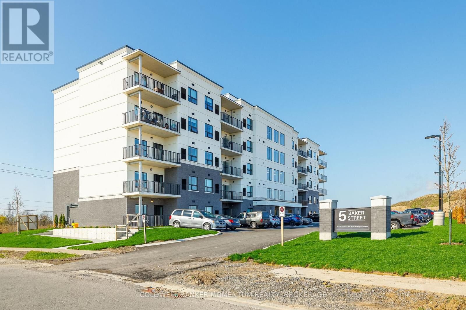 Property Photo:  5 Baker Street 212  ON L2V 0J5 