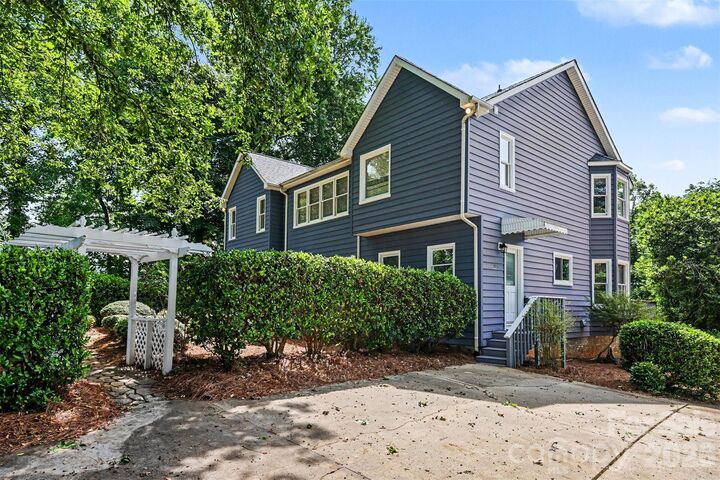 Property Photo: 6620 Amos Smith Road NC 28214