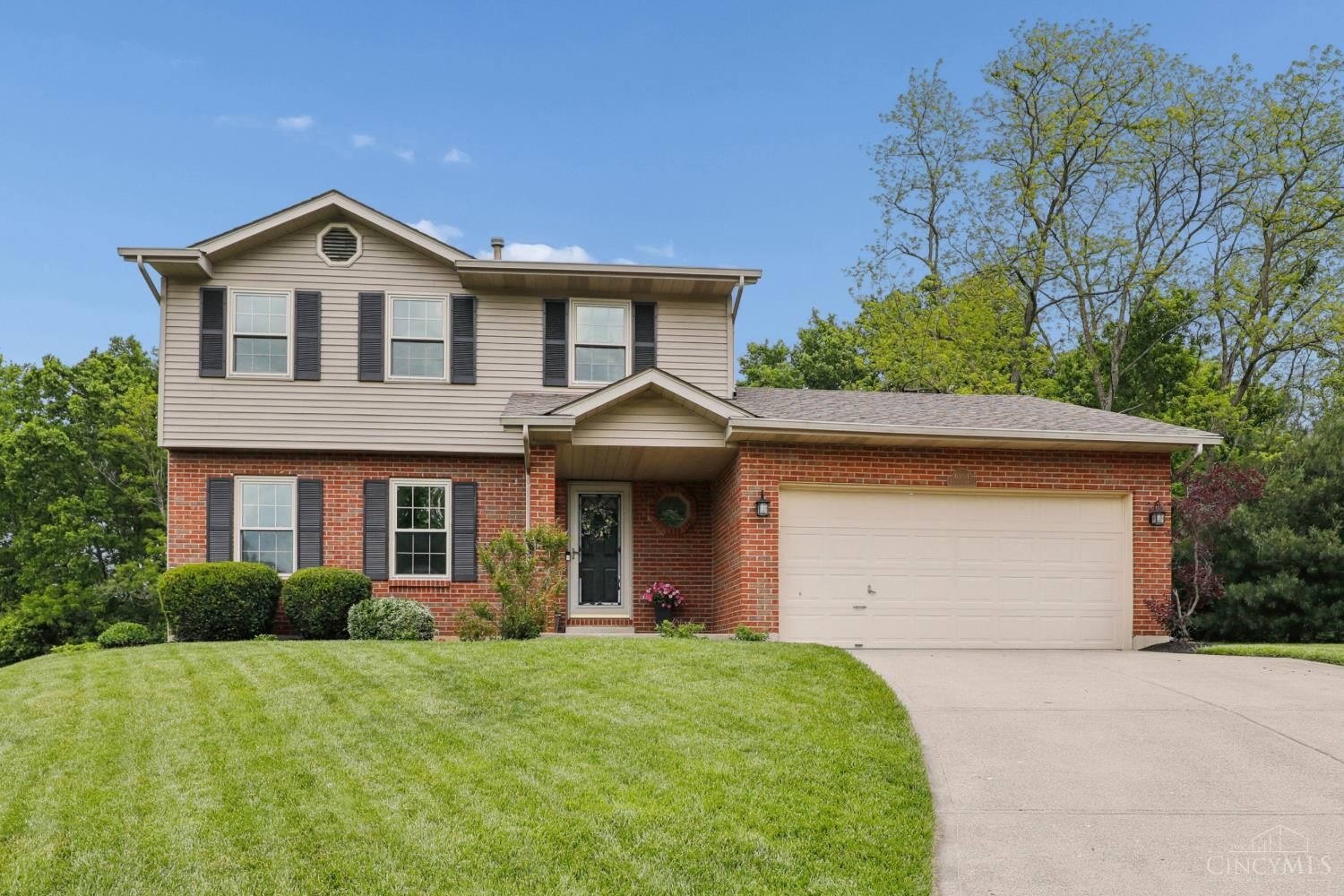 Property Photo: 6594 Countryside Trail OH 45044