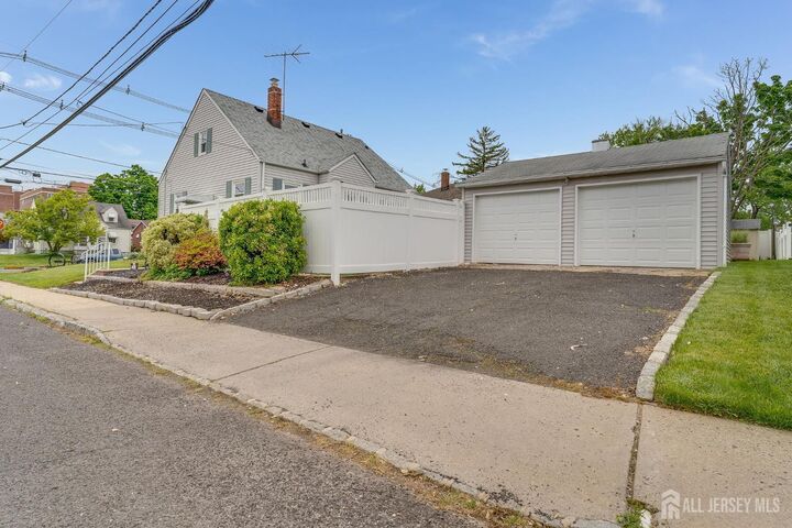 Property Photo:  38 Eastern States Parkway  NJ 08876 