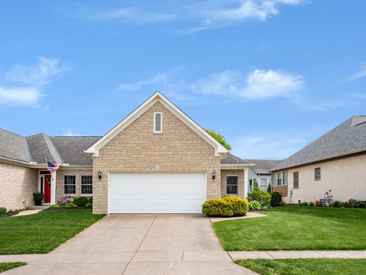 Property Photo:  995 Bushwood Lane  OH 43235 