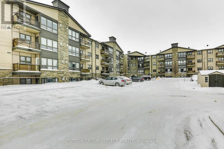 Property Photo:  15 Jacksway Crescent 315  ON N5X 3T8 