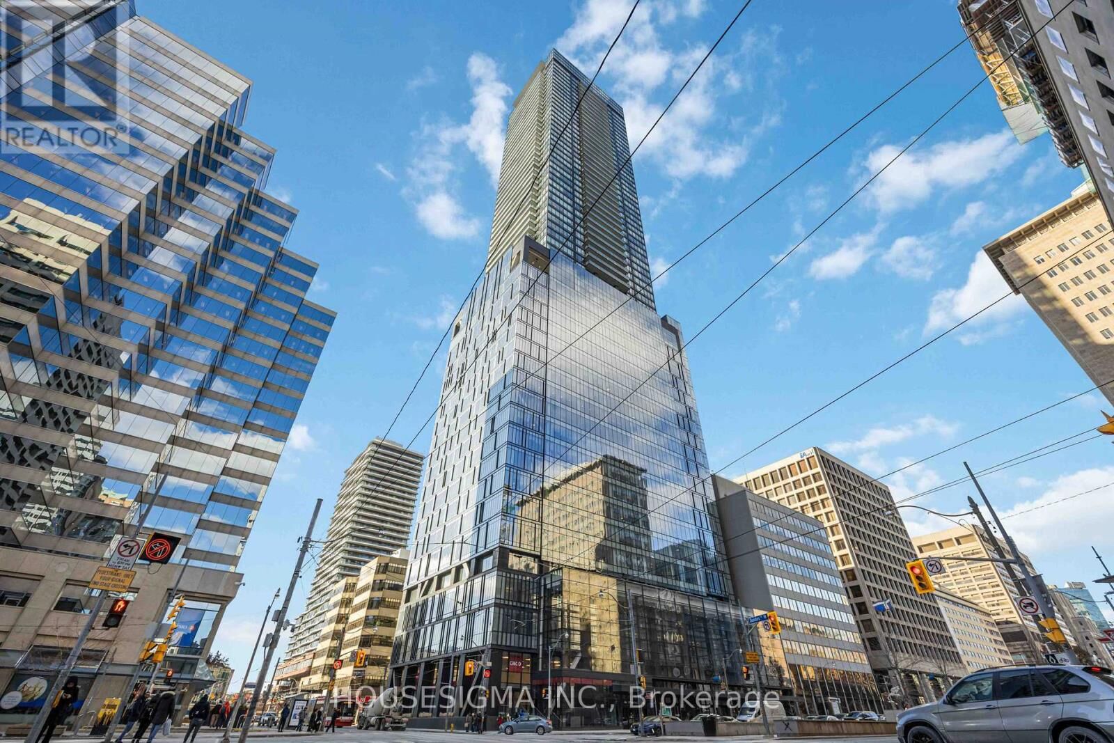Property Photo:  488 University Avenue 3212  ON M5G 0C1 
