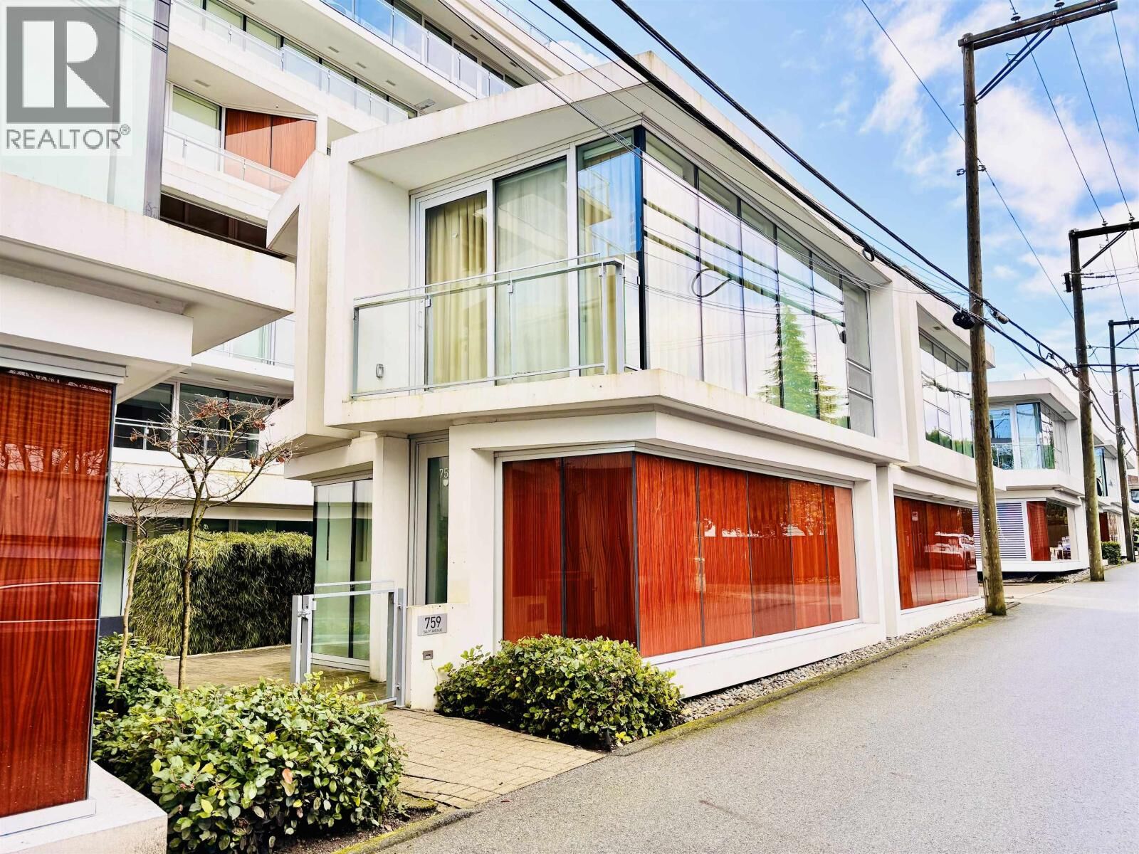 Property Photo:  759 West 41st Avenue  BC V5Z 3M7 