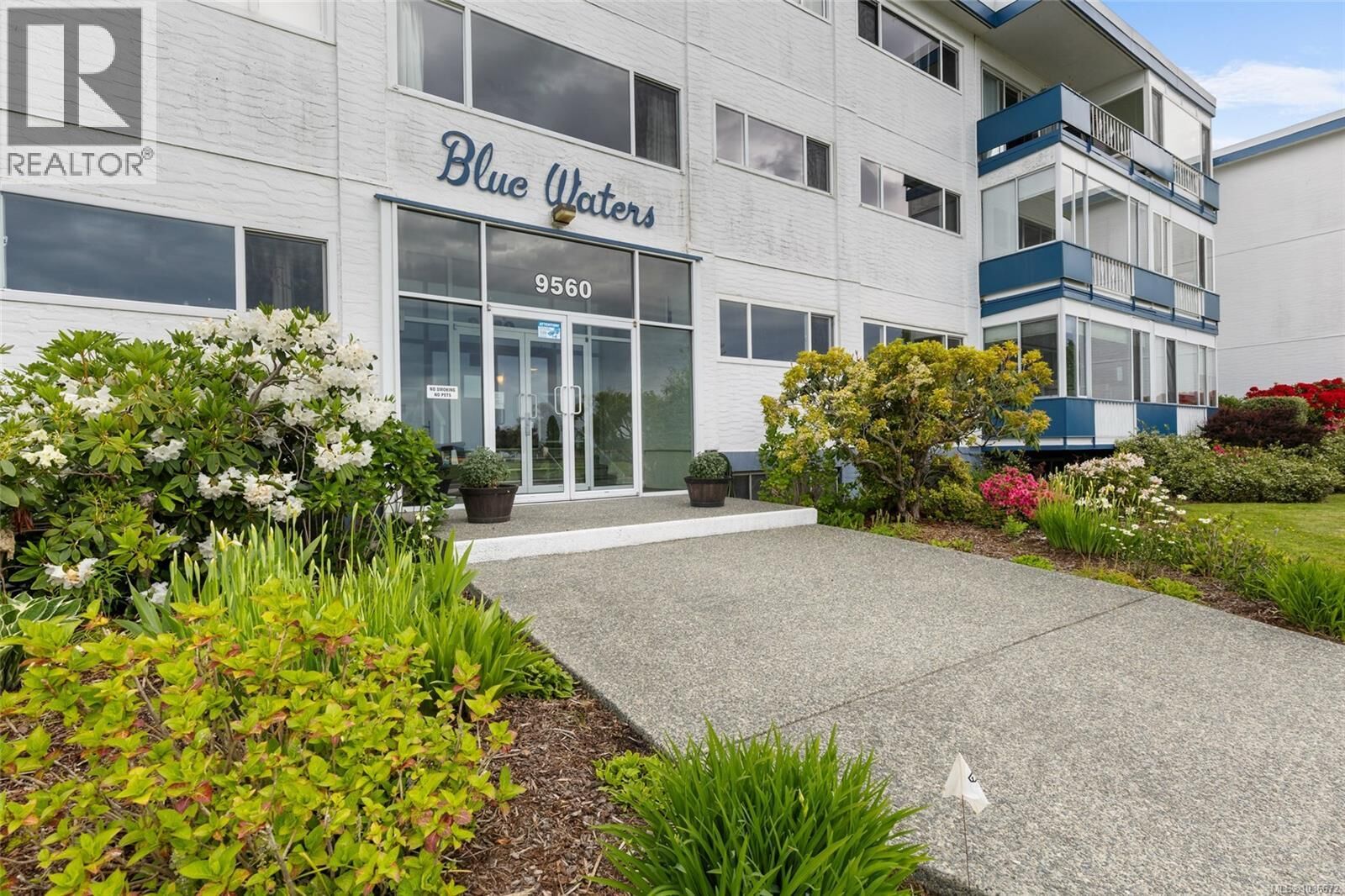 Property Photo: 9560 Fifth Street 303 BC V8L 2W5