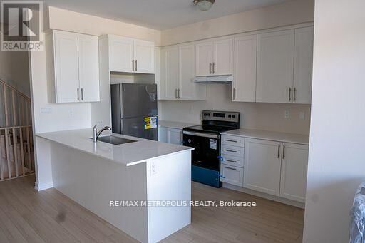 Property Photo:  11 Chiffon Street  ON L4L 1V8 
