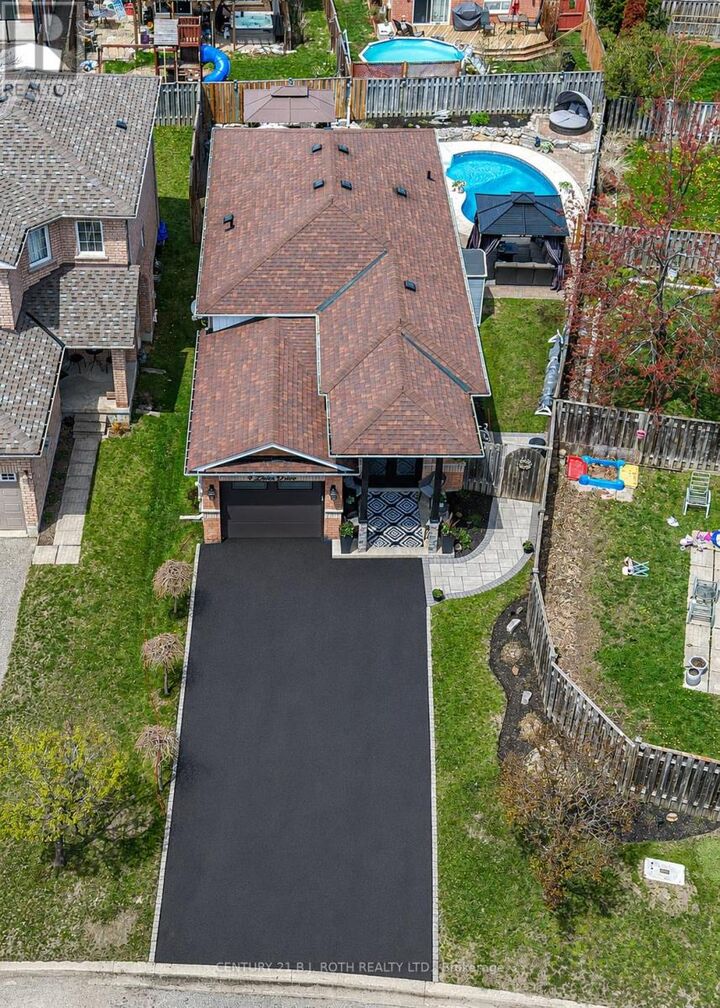 Property Photo:  4 Lister Drive  ON L4N 0L5 