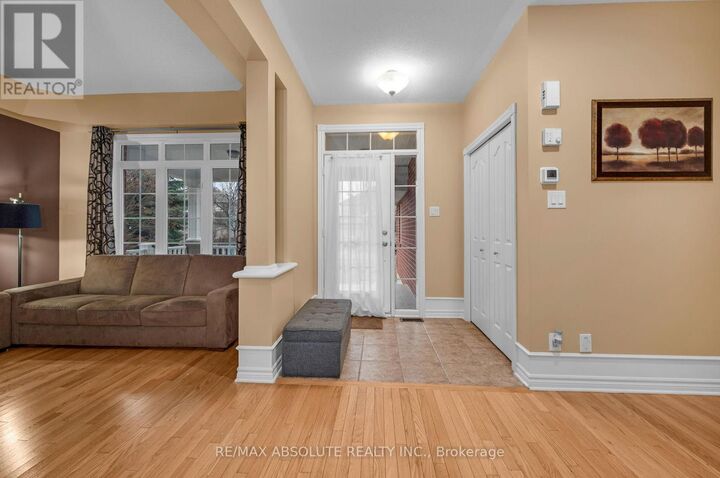 Property Photo:  70 Cedar Valley Drive  ON K2M 3A3 