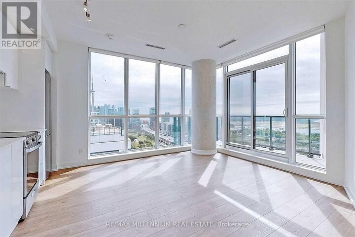 Property Photo:  49 East Liberty Street 2702  ON M6K 0B2 