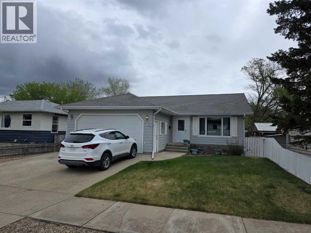 Property Photo:  5205 55 Street  AB T1G 1M6 