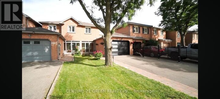 Property Photo: 849 Millworks Crescent ON L5V 1C4