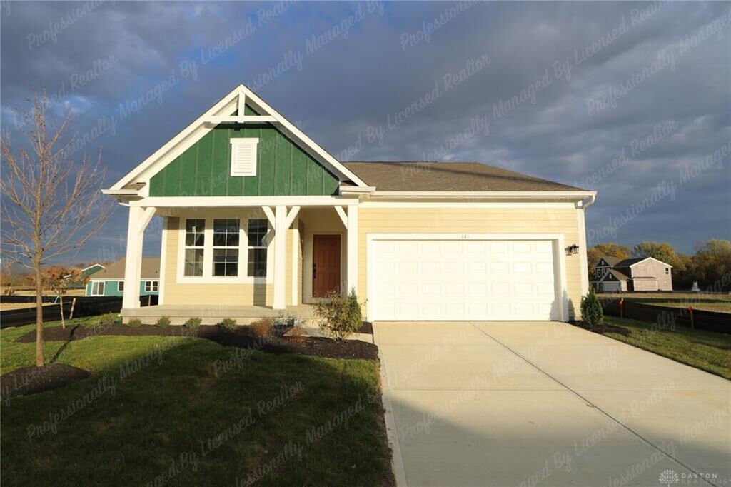 Property Photo:  141 Kenneth Hamilton  OH 45387 