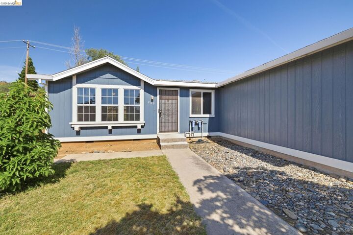 Property Photo:  289 Deer Field Cir  CA 95228 