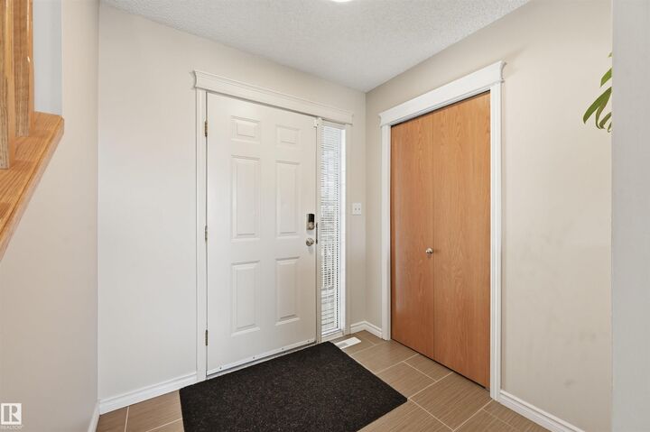 Property Photo:  4831 147 Avenue NW  AB T5Y 2X2 