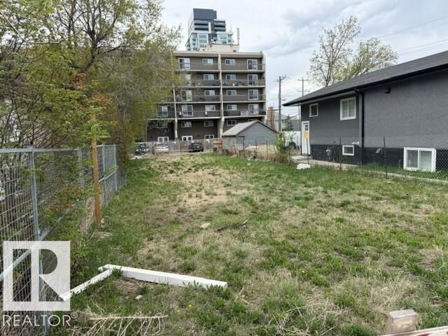 9345 103A Avenue NW — photo 1