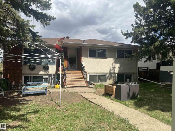 Property Photo: 10450 69 Avenue NW AB T6H 2C3