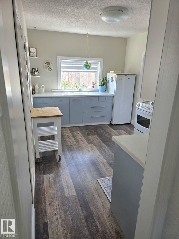 Property Photo:  4825 52 Street  AB T0A 1A0 