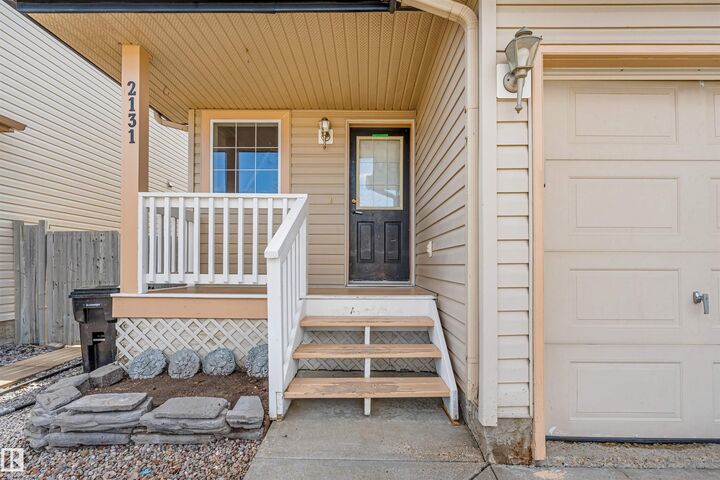 Photo de la propriété:  2131 37B Avenue NW  AB T6T 1R7 