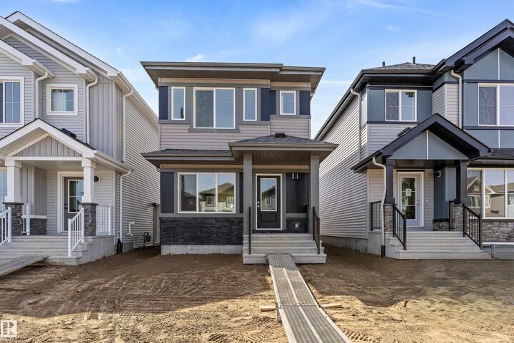 20623 43 Avenue NW — photo 1