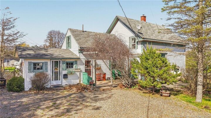 Property Photo:  5 Pinewood Street  NB E3L 2W6 