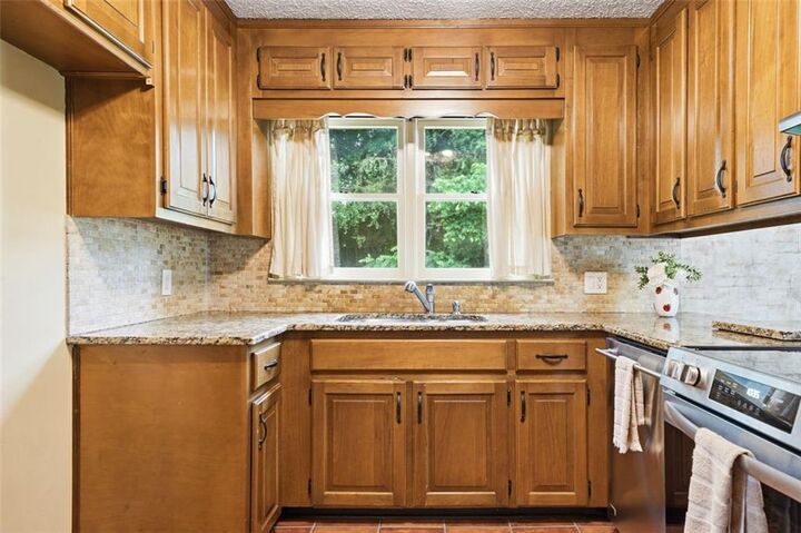 Property Photo: 4269 E Cherokee Drive GA 30115