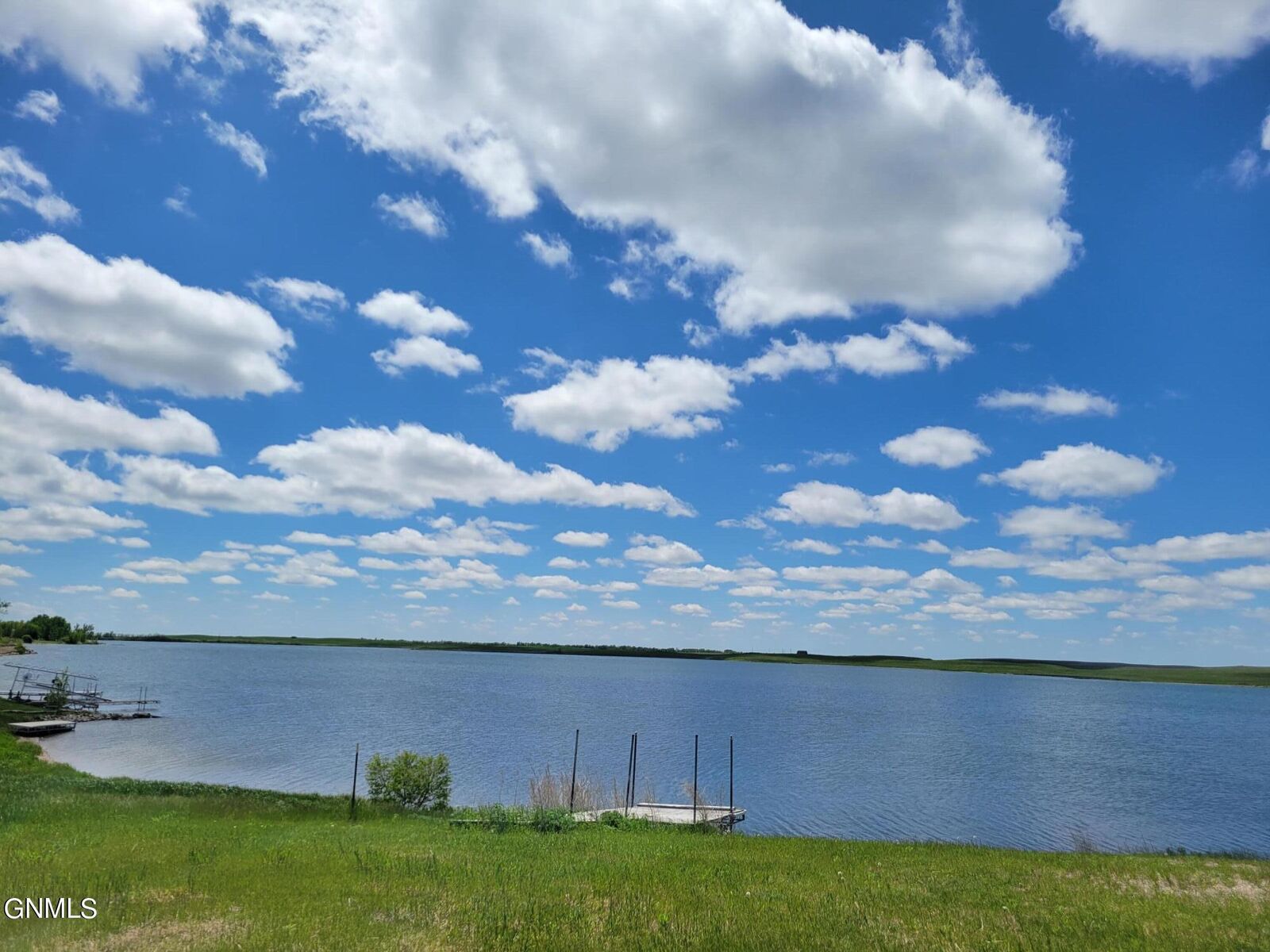 Property Photo:  9647 North Shore Drive  ND 58413 