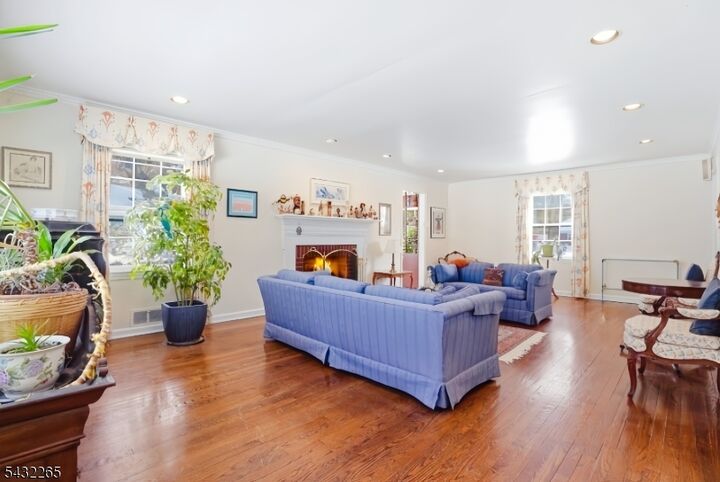 Property Photo:  61 Western Dr  NJ 07078 