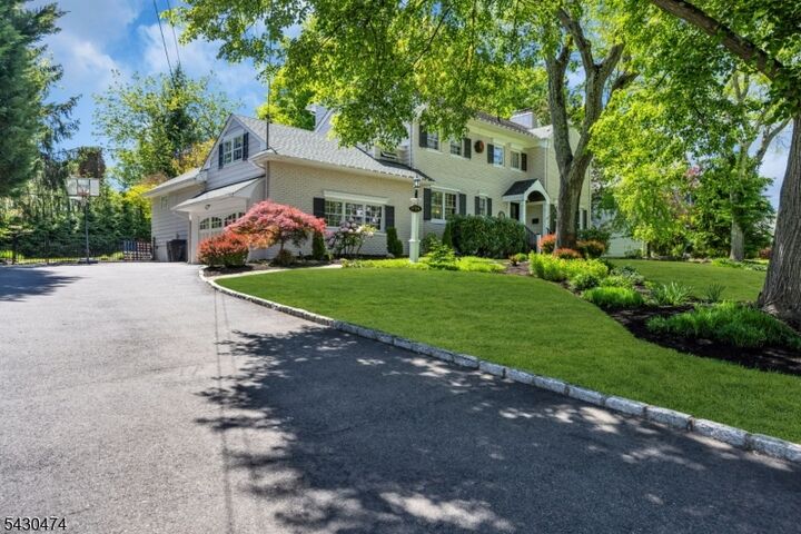 Property Photo:  935 Minisink Way  NJ 07090 