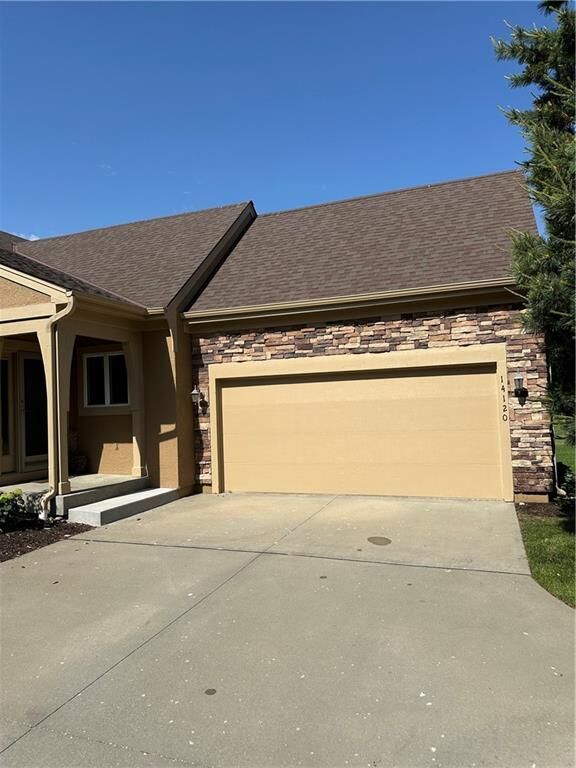 Property Photo:  14120 S Summit Street  KS 66062 