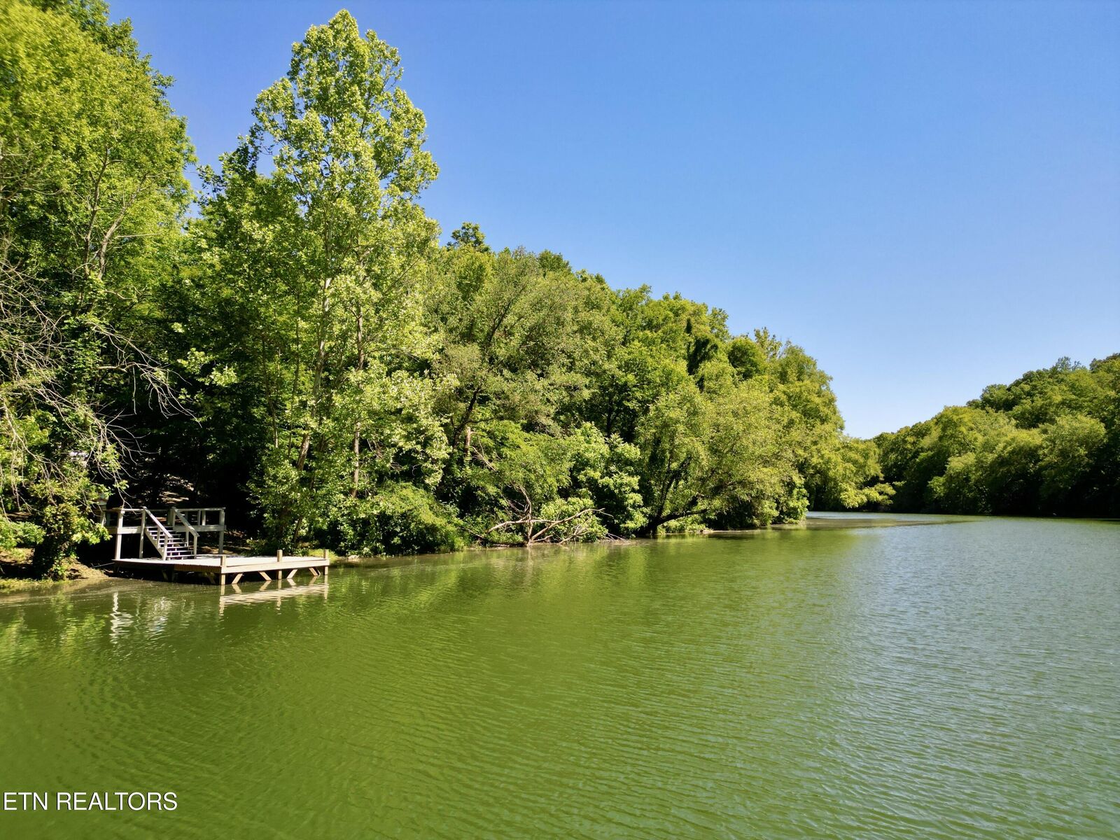 Property Photo:  