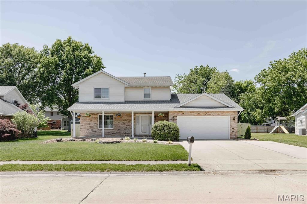 Property Photo:  1504 Prairie View Drive  IL 62025 