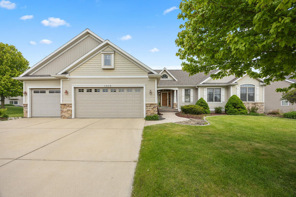 Property Photo: 1815 Planters Row Drive SW MI 49315