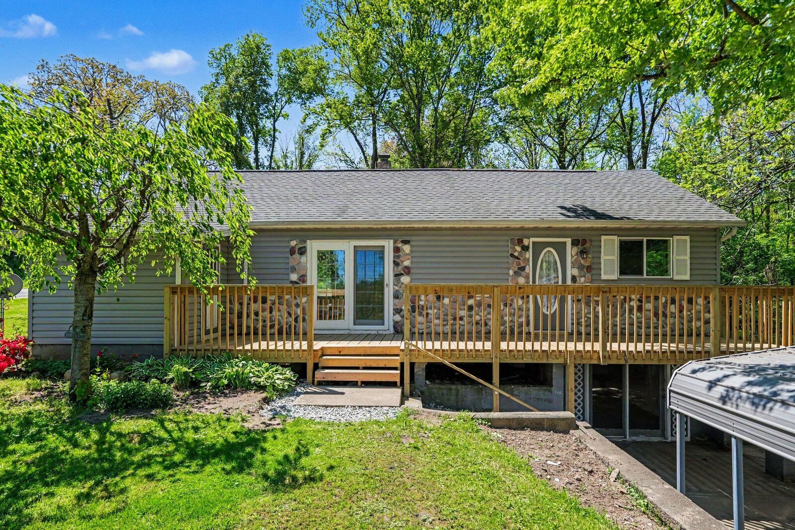 Property Photo:  310 S Philip Road  MI 49120 
