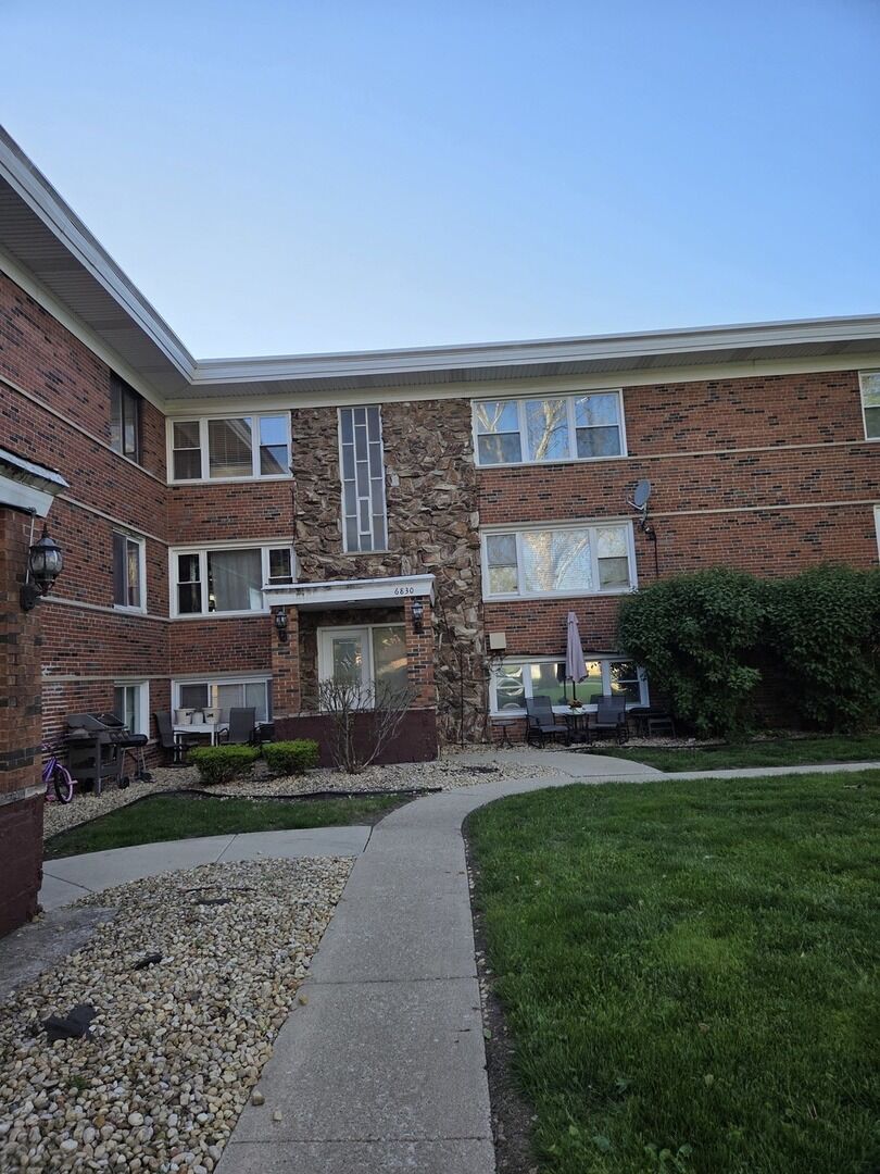 Property Photo:  6830 W Lode Drive 3A  IL 60482 