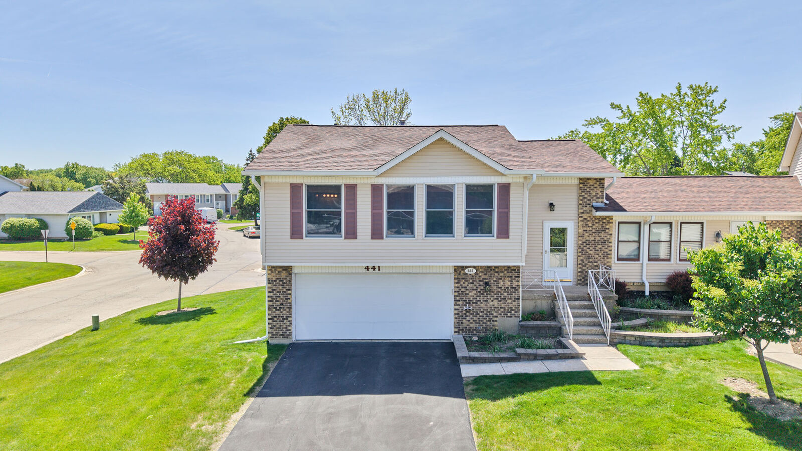 Property Photo:  441 Sullivan Circle  IL 60440 