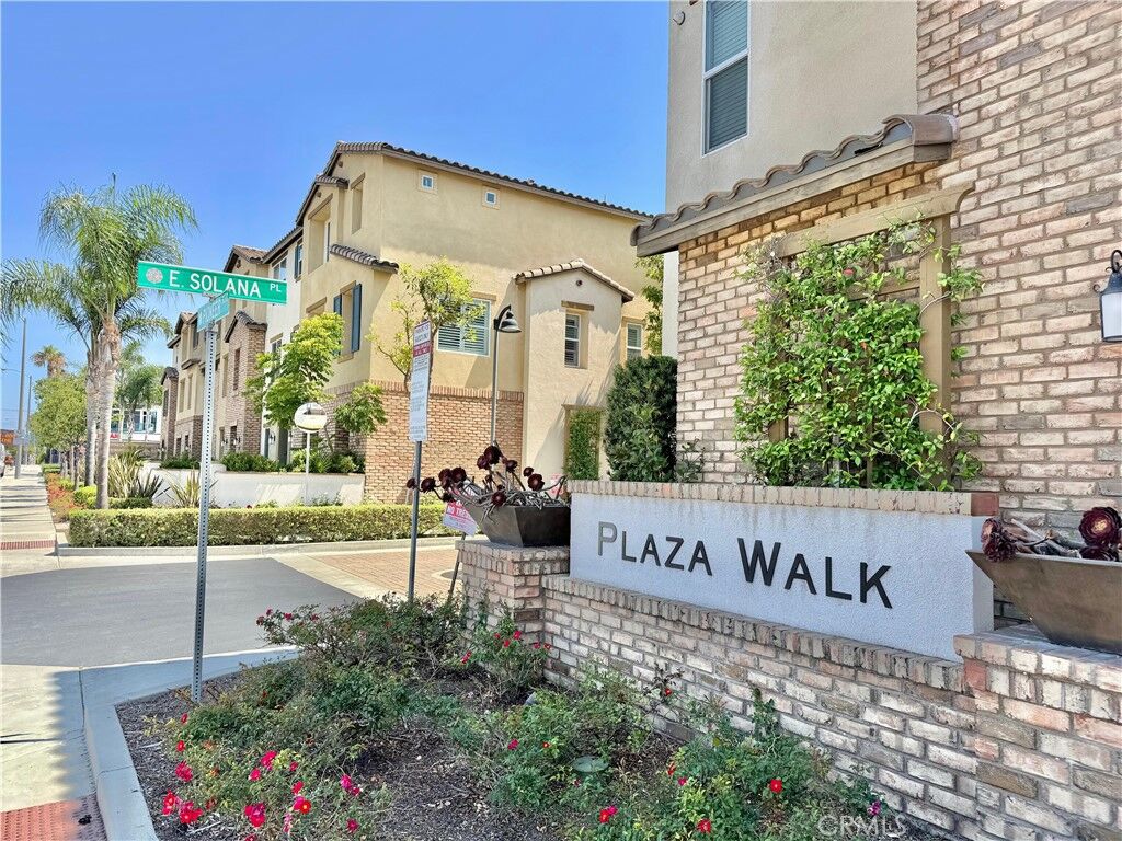 Property Photo:  11821 E Solana Place  CA 90703 