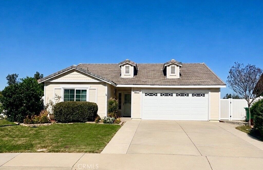 Property Photo:  13366 Knollwood Drive  CA 92883 