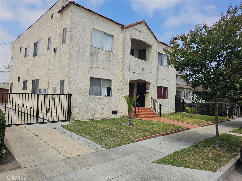 Property Photo:  6519 Middleton Street  CA 90255 