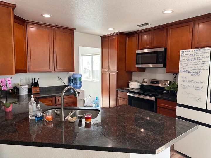Property Photo:  911 Toro Lane  CA 95330 