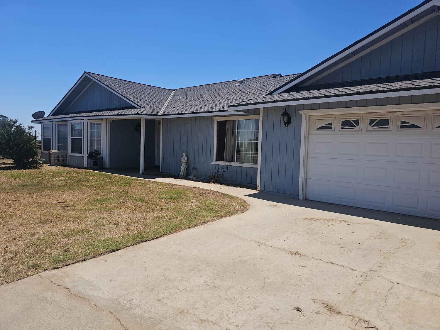 Property Photo: 19730 Olympia Road CA 93638