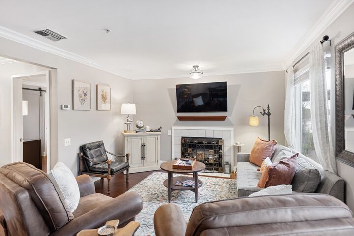 Property Photo:  1022 1st Ave N  TN 37201 