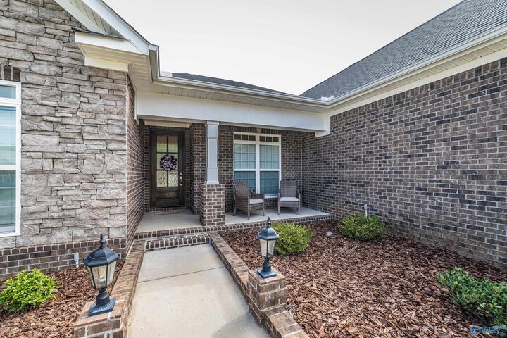 Property Photo:  8230 Nantucket Circle  AL 35763 