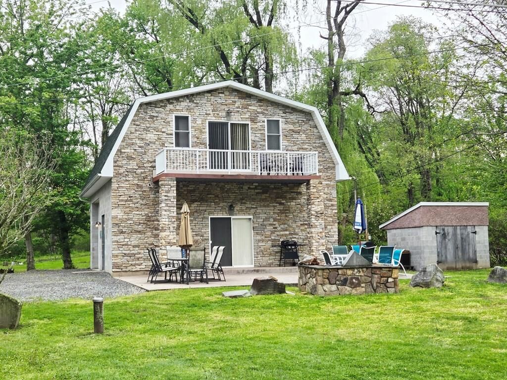 Property Photo:  215/187 Teels Landing Lane  PA 18853 