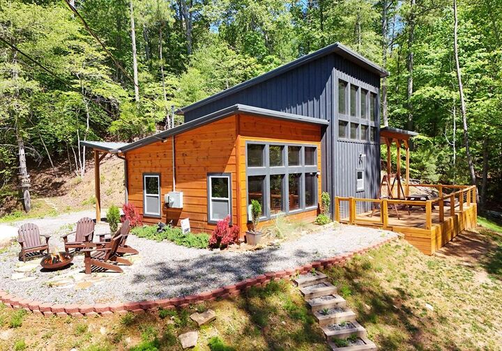 Property Photo: 709 Lyric Lane GA 30540
