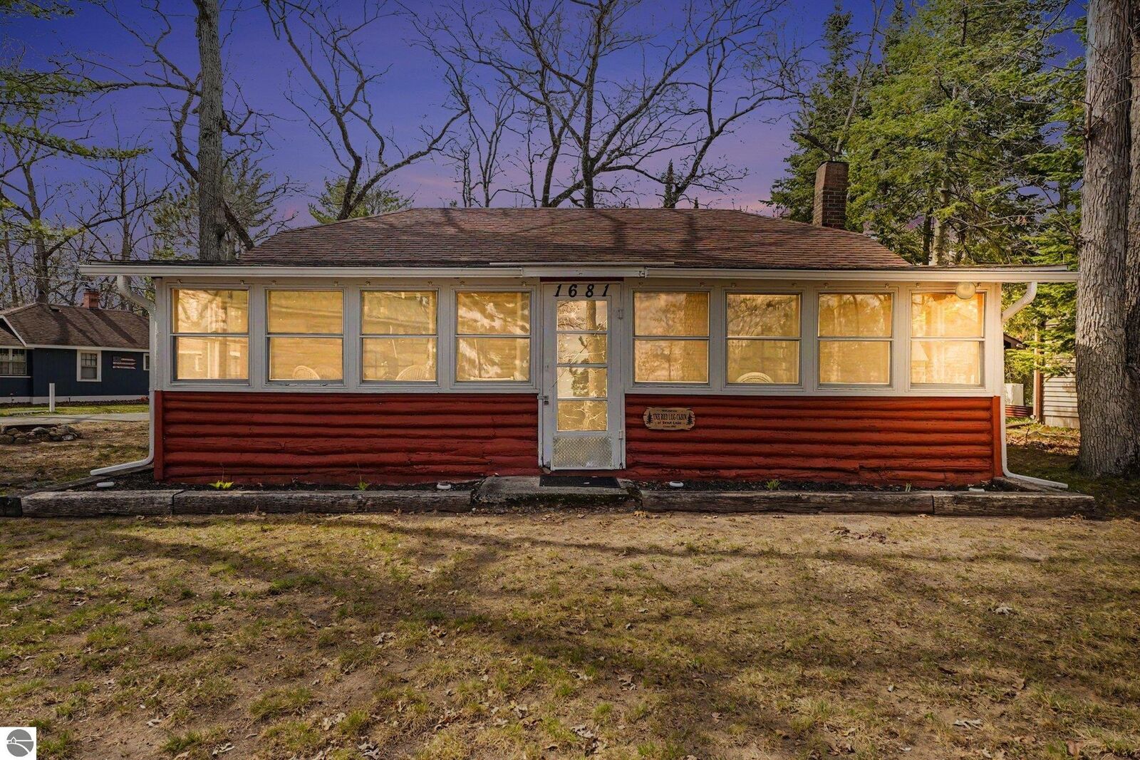 Property Photo:  1681 Louks Street  IN 47748 