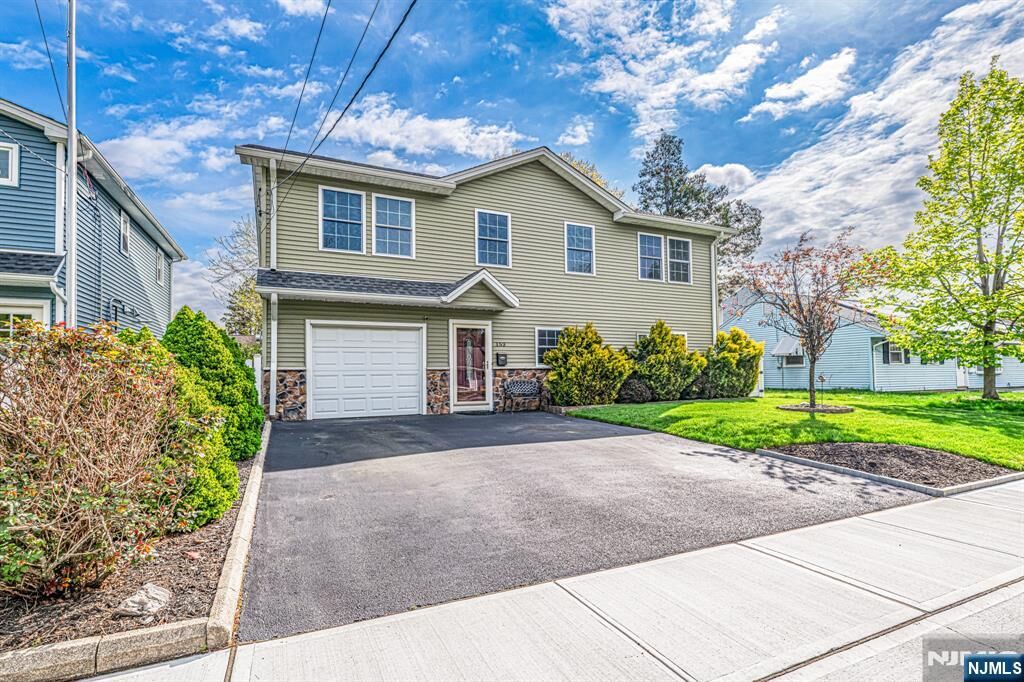 Property Photo:  153 Howard Avenue  NJ 07662 