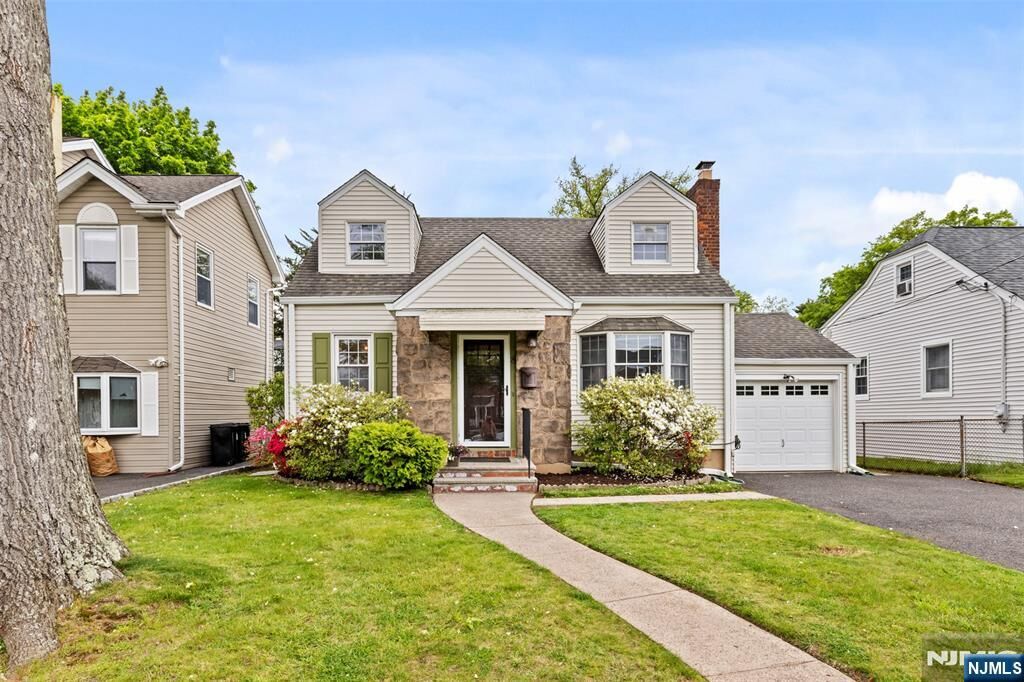 Property Photo: 8 Huntting Drive NJ 07628