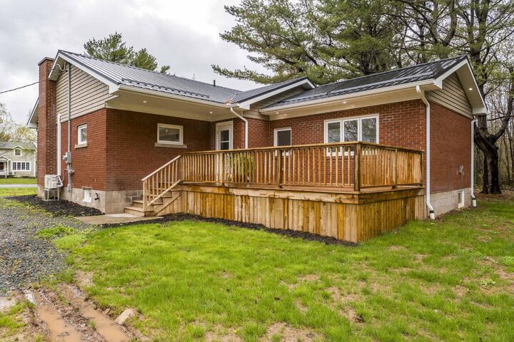 1649 Avondale Road — photo 1
