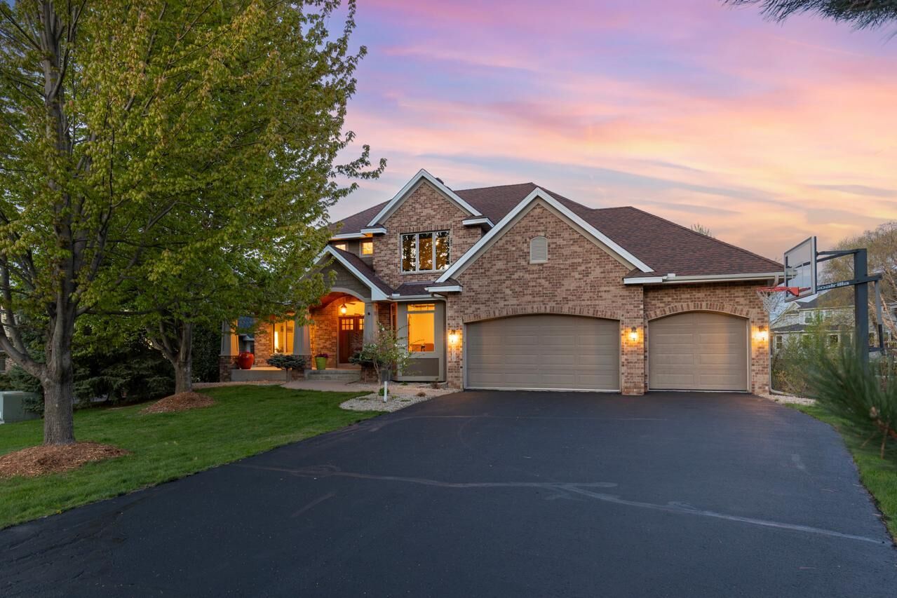 Property Photo:  3910 Linden Place  MN 55340 